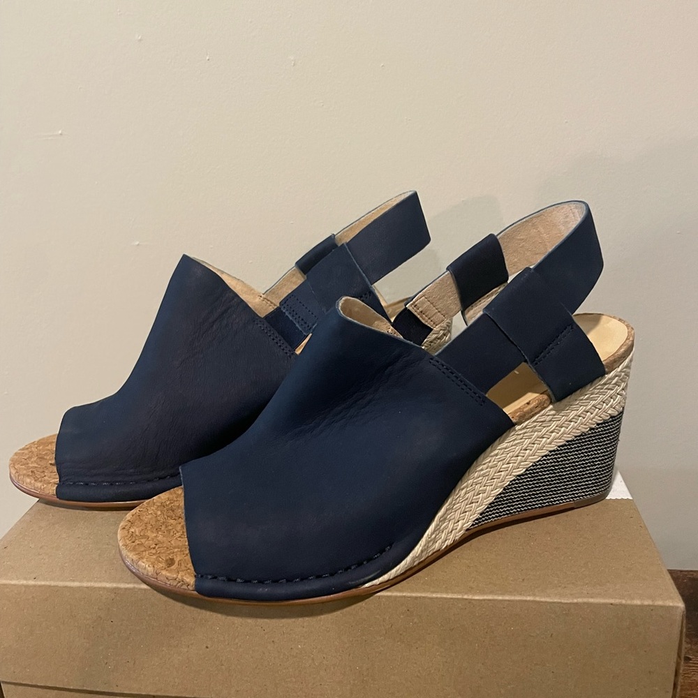 New in box, Clark’s wedges
